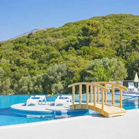 Aminess Vival Port9 アパート