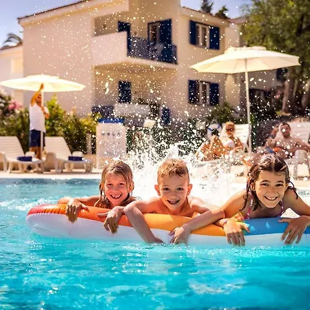 アパート Aminess Vival Port9 コルチュラ