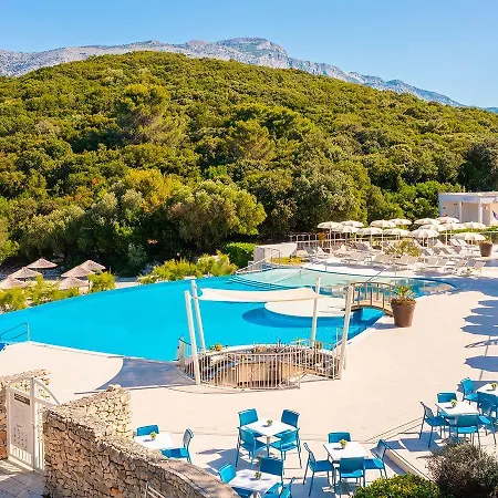 Aminess Vival Port9 アパート