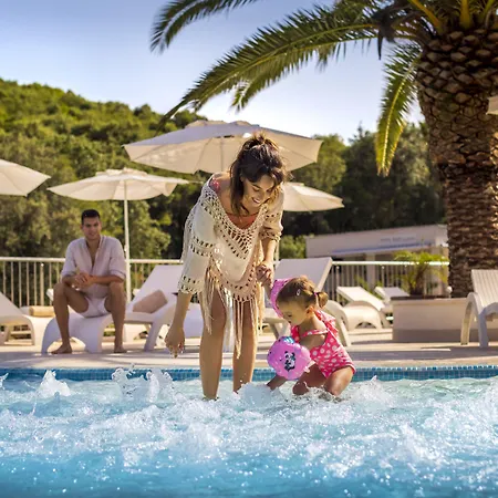 Aminess Vival Port9 Апартаменты *