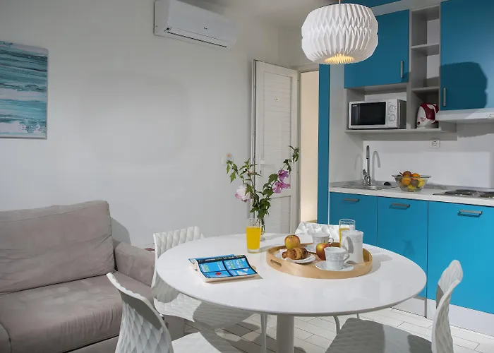 Aminess Vival Port9 *